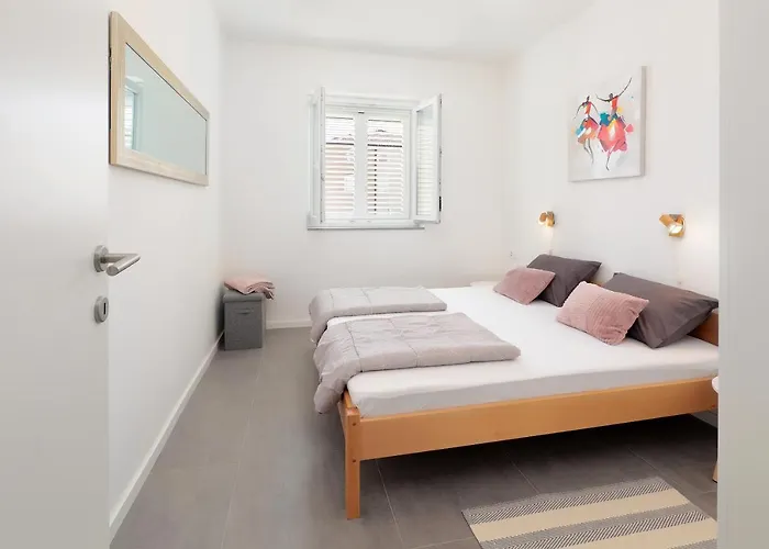 Апартаменты Blue Sunrise Врси